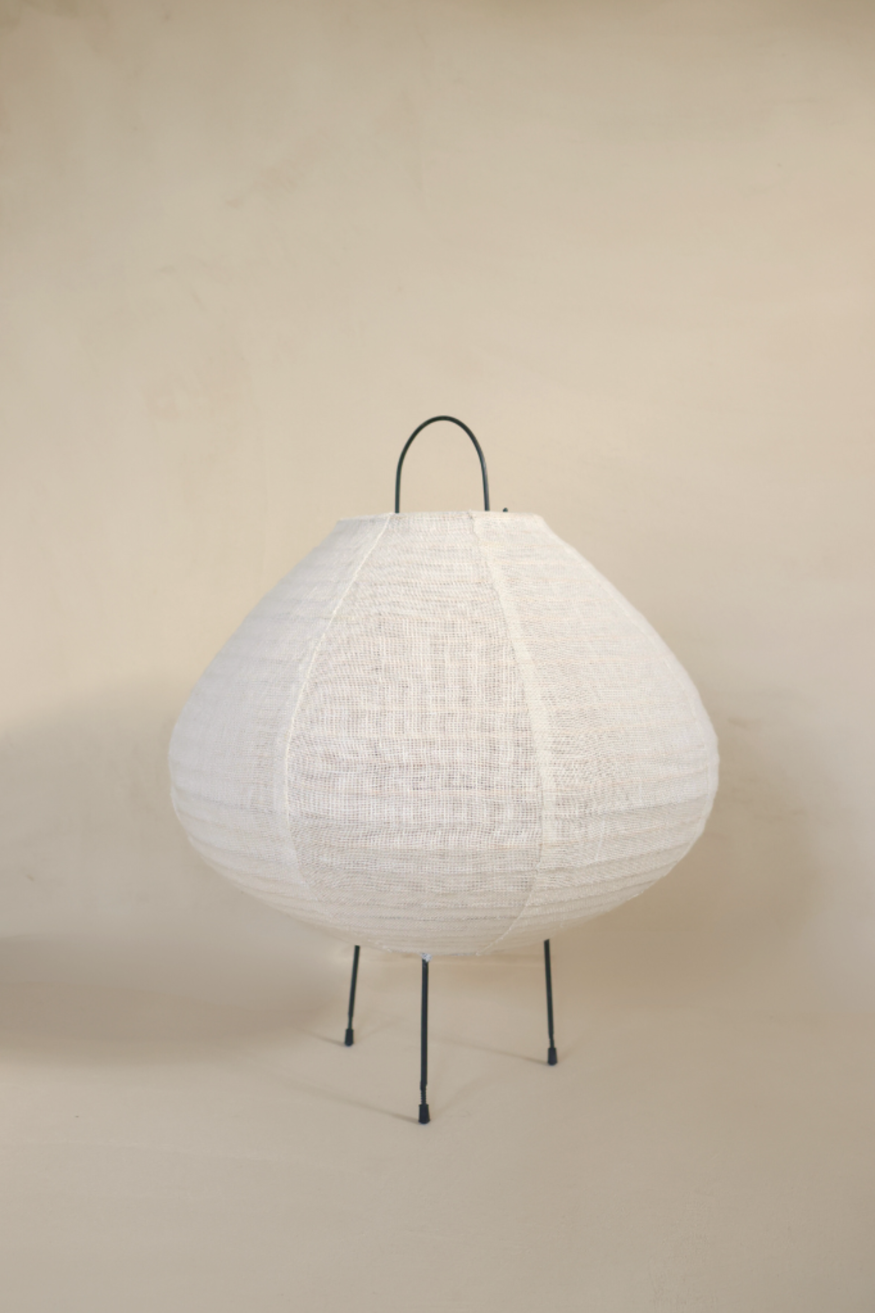 FRANK Linen Table Lamp